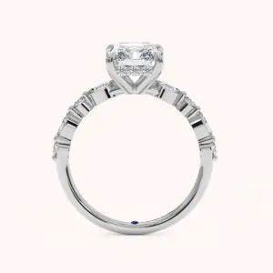 Livia - White Gold